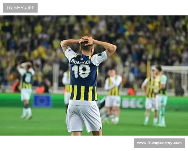 奥林匹亚科斯如何逆袭成欧协联冠军背后的关键因素解析